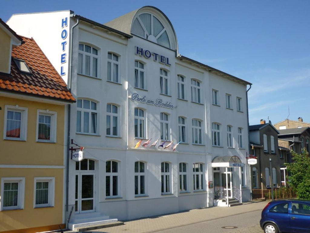 Hotel Perle Am Bodden ริบนิทซ์-ดัมการ์เทิน ภายนอก รูปภาพ